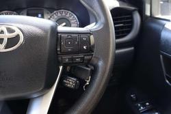 2022 Toyota Hilux SR