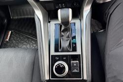 2022 Mitsubishi Pajero Sport GLX