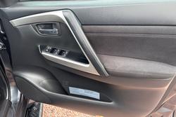 2022 Mitsubishi Pajero Sport GLX