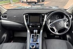 2022 Mitsubishi Pajero Sport GLX