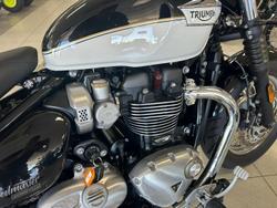 2022 Triumph Bonneville Speedmaster Speedmaster Black