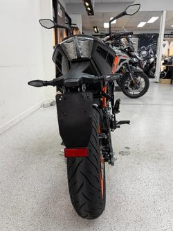 2024 Ktm 200 DUKE (ABS) Orange