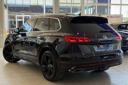 2022 Volkswagen Touareg 210TDI R-Line