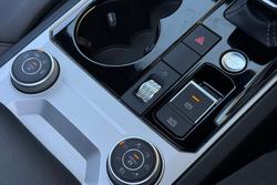 2022 Volkswagen Touareg 210TDI R-Line