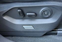 2022 Volkswagen Touareg 210TDI R-Line