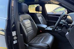 2022 Volkswagen Touareg 210TDI R-Line