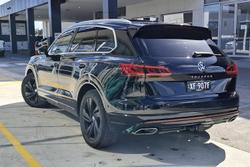 2022 Volkswagen Touareg 210TDI R-Line