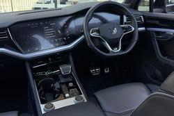 2022 Volkswagen Touareg 210TDI R-Line