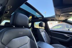 2022 Volkswagen Touareg 210TDI R-Line