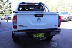 2016 Nissan Navara ST