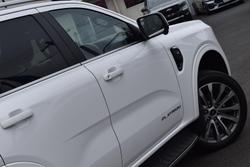 2025 Ford Everest Platinum