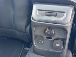 2025 Ford Everest Platinum