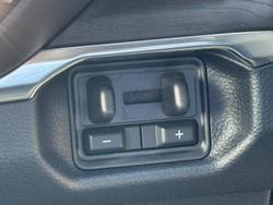 2025 Ford Everest Platinum