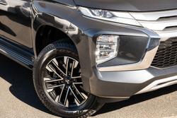 2022 Mitsubishi Pajero Sport GLS