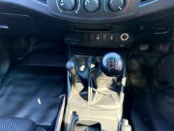 2015 Toyota Hilux SR