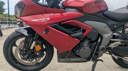 2025 Triumph DAYTONA 660 Red