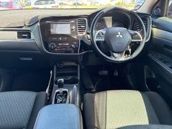 2013 Mitsubishi Outlander ES