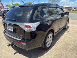 2013 Mitsubishi Outlander ES