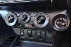 2022 Toyota Hilux SR