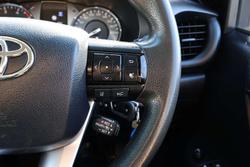 2022 Toyota Hilux SR