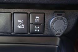 2022 Toyota Hilux SR