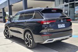 2022 Mitsubishi Outlander Exceed