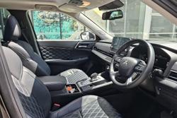 2022 Mitsubishi Outlander Exceed