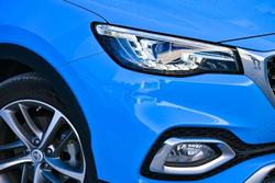 2023 MG HS Essence X