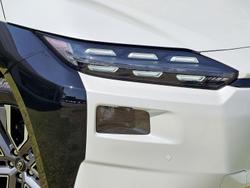 2026 Subaru Solterra AWD Touring E1-1 MY26 AWD White