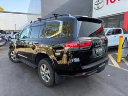 2024 Toyota Landcruiser Sahara