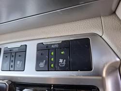 2019 Toyota Landcruiser Sahara VDJ200R 4X4 Dual Range Eclipse Black