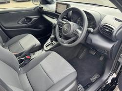 2024 Toyota Yaris Ascent Sport Hybrid