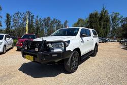 2023 Toyota Hilux SR