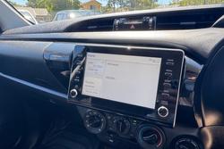 2023 Toyota Hilux SR