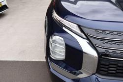 2024 Mitsubishi Outlander ES