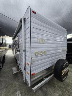 2015 New Age Caravans Manta Ray