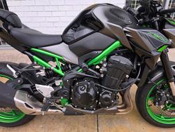 2023 Kawasaki Z900 (ZR900) Black