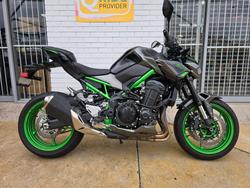 Kawasaki Z900 (ZR900)