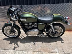 2012 Triumph THRUXTON 900 GREEN
