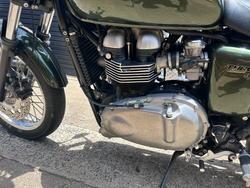 2012 Triumph THRUXTON 900 GREEN
