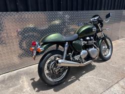 2012 Triumph THRUXTON 900 GREEN