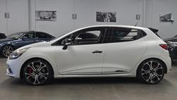 2016 Renault Clio R.S. 220 Trophy IV B98 Frost White