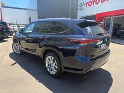2024 Toyota Kluger Grande
