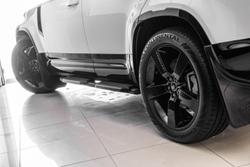 2025 Land Rover Defender 110 D350 X-Dynamic SE