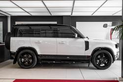 2025 Land Rover Defender 110 D350 X-Dynamic SE