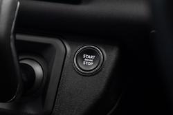 2025 Land Rover Defender 110 D350 X-Dynamic SE