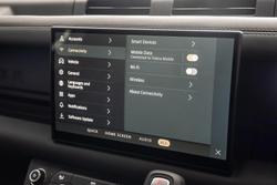 2025 Land Rover Defender 110 D350 X-Dynamic SE