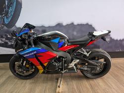 2013 Honda CBR1000RR (FIREBLADE) RED