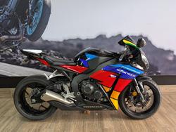 2013 Honda CBR1000RR (FIREBLADE) RED