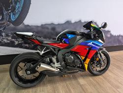 2013 Honda CBR1000RR (FIREBLADE) RED